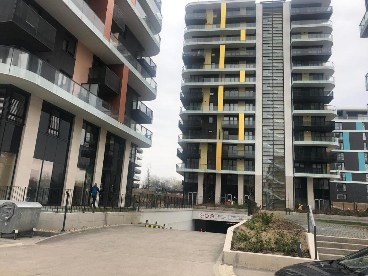 Sweet Home Apartman , 30Sqm Studio, Free Private Parking, Mountain View, Balcony, 20 Min From Downtown Budapest Exteriör bild