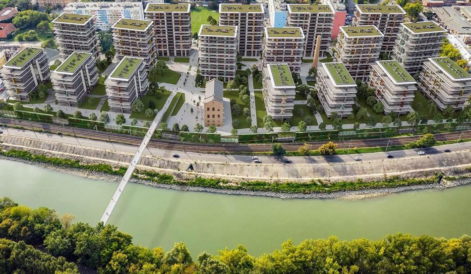 Sweet Home Apartman , 30Sqm Studio, Free Private Parking, Mountain View, Balcony, 20 Min From Downtown Budapest Exteriör bild
